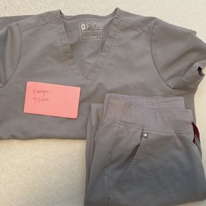 Limited Edition Cement Gray Figs